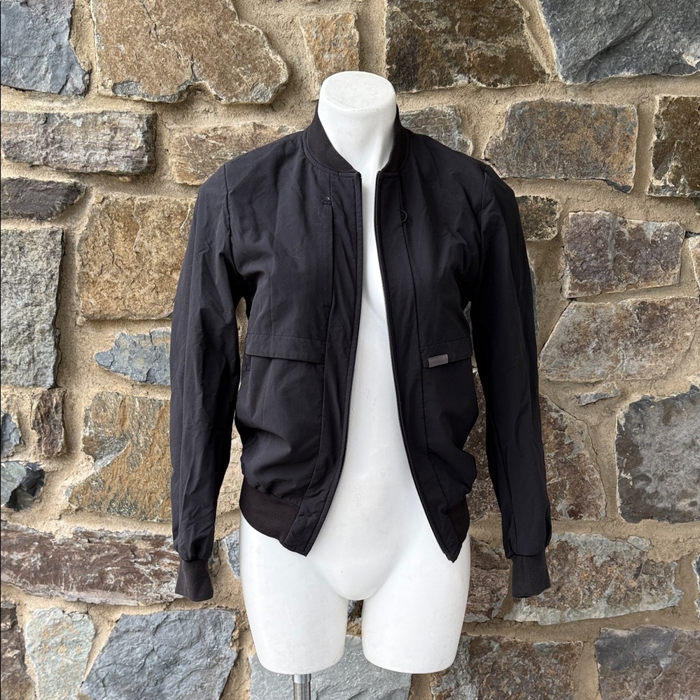 Figs Women's Pro Scrub Bomber Jacket in Black Size XS